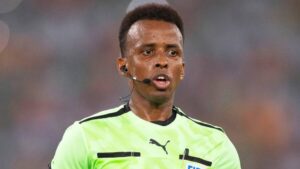 حكم صومالي يدير مباراة أولمبيك آسفي ودجوليبا بالكونفدرالية