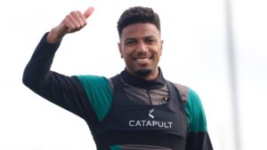 العملود يشارك في أول تدريب له مع الرجاء الرياضي