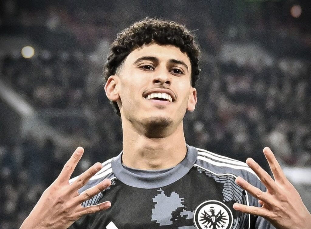 أيوب الميموني يسجل هدفًا رائعًا في مرمى مونشنغلادباخ