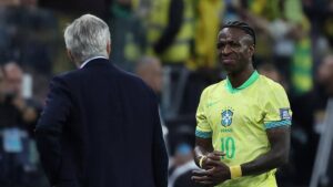 فينيسيوس: أنشيلوتي الأفضل.. ويثق بفوز البرازيل بكأس العالم