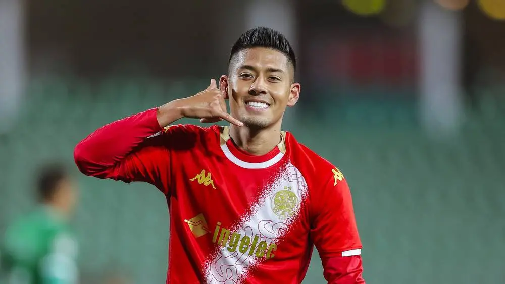 الصحافة الدولية تشيد بفاكا: مفتاح هجمات الوداد.