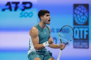 ألكاراز يفوز على ريندركنيش ويصعد لثمن نهائي قطر