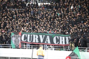 أولتراس الجيش الملكي ترفض بدائل ملعب مولاي عبد الله