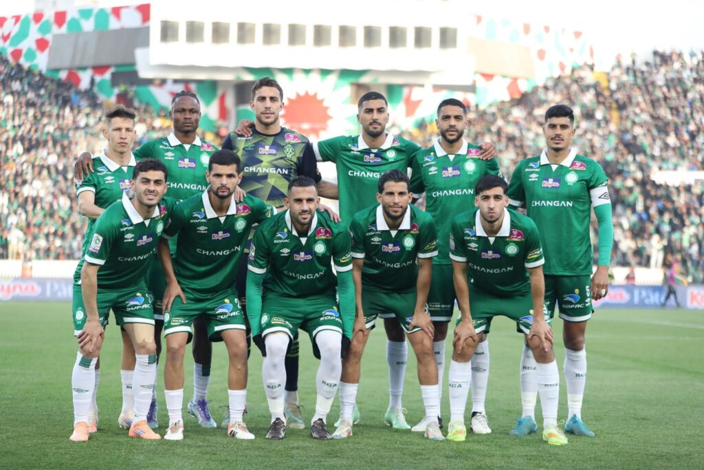الرجاء الرياضي يسحق الزمامرة بثلاثية نظيفة بالدوري المغربي
