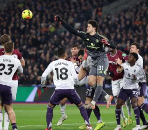 وست هام يتعادل مع مانشستر يونايتد ويوقف سلسلة الانتصارات