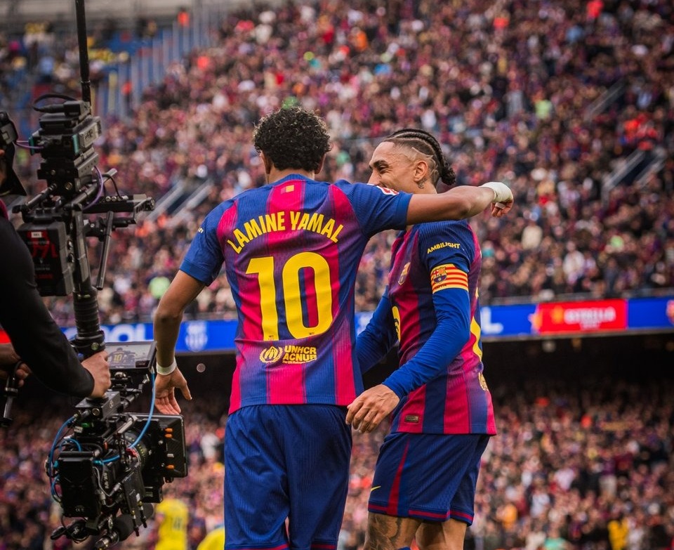 يامال يسجل "هاتريك" ويقود برشلونة للفوز على فياريال