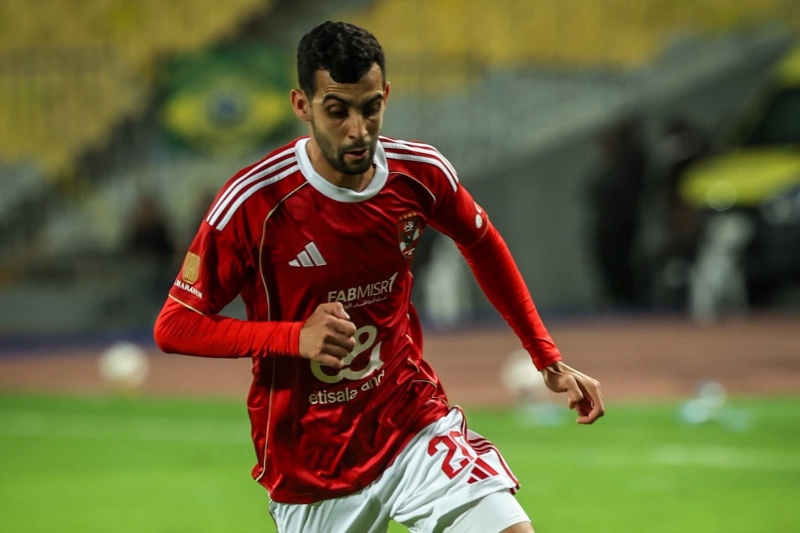 الأهلي يقرر مشاركة بلعمري أمام الجيش الملكي