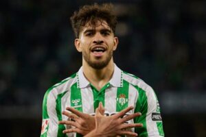 ريال بيتيس يحدد سعر الزلزولي بـ40 مليون يورو وأندية تتنافس