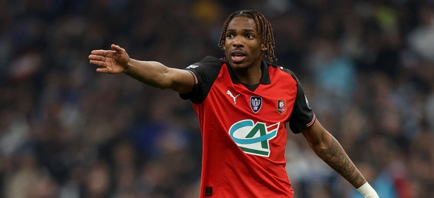 إصابة جاكيه الجديدة تثير قلق ليفربول وتُربك الحسابات