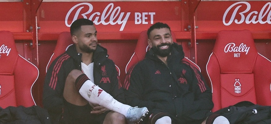 صلاح يثير جدلًا بابتسامة بعد استبداله أمام نوتنغهام فورست