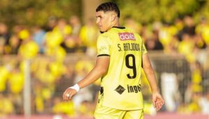 بنجديدة يتصدر الهدافين بـ10 أهداف في البطولة الاحترافية