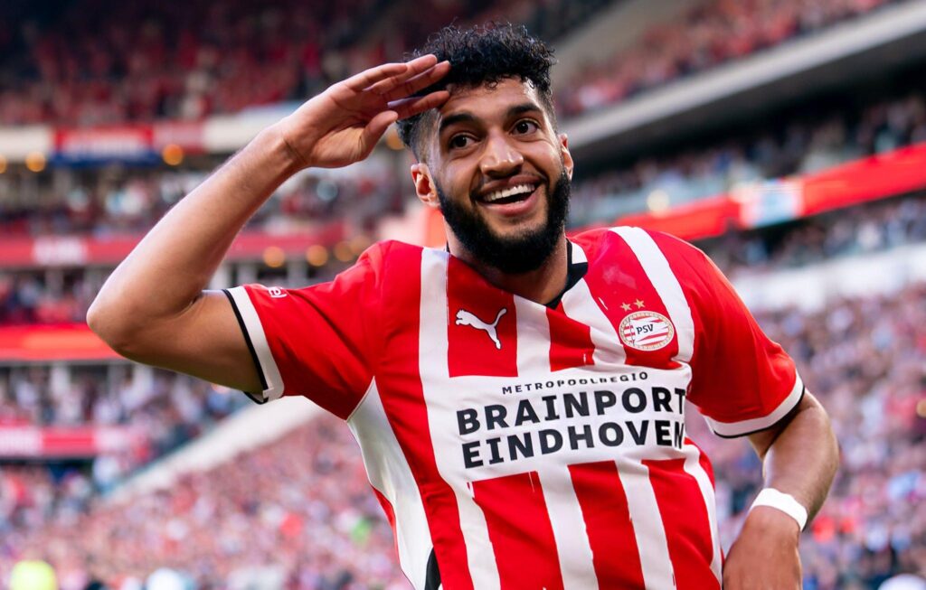 الصيباري يسجل ويقود آيندهوفن للفوز على هيراكليس