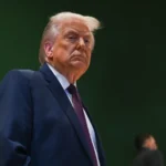 ترامب يثير جدلاً بعد "سرقة" ميدالية ذهبية أولمبية