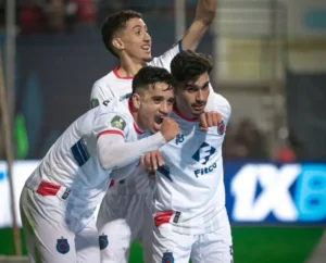 أولمبيك آسفي يواجه اتحاد العاصمة.. التوقيت والقنوات الناقلة