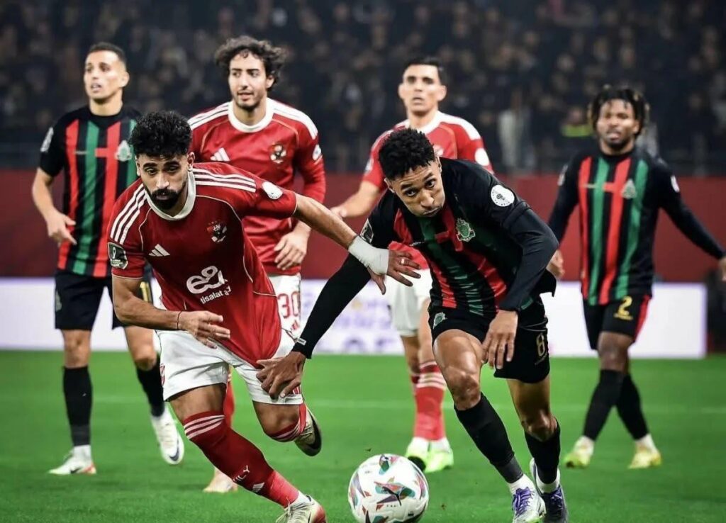 الجيش الملكي ينتقد مراقب الكاف ويضع الأهلي في موقف محرج