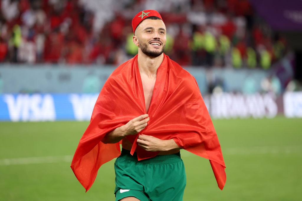 رومان سايس يعلن اعتزاله اللعب دوليًا ويوجه رسالة للجماهير