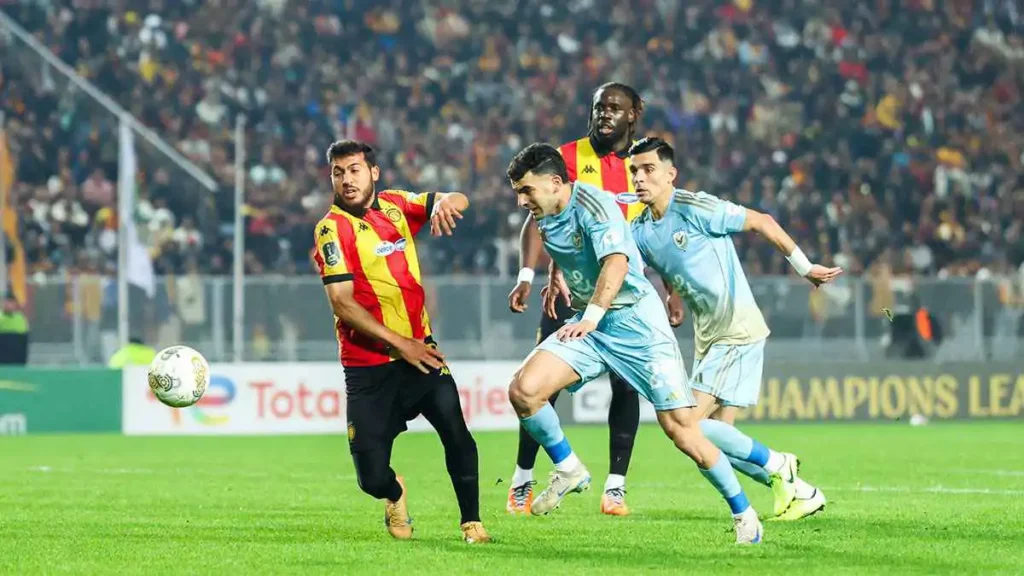 الأهلي يعلن إصابة "زيزو" ويترقب مواجهة الترجي الحاسمة