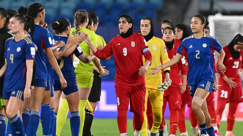 قائدة منتخب إيران للسيدات تتراجع عن طلب اللجوء في أستراليا