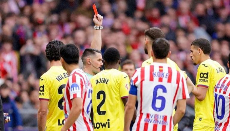 بوردالاس يدافع عن عبقار بعد طرده أمام أتلتيكو مدريد