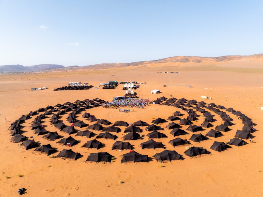 ماراطون الرمال 2026: مشاركة قياسية في النسخة الأربعين