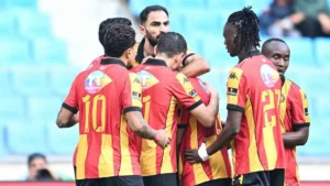 وفاة لاعب الترجي التونسي السابق رينالدو أليلويا بسكتة قلبية