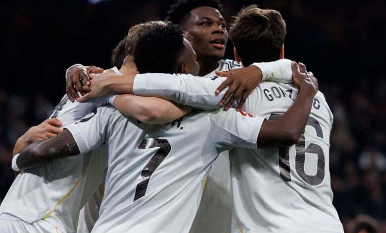 إلتشي وريال مدريد يجريان 6 تبديلات غير مسبوقة بالمباراة.