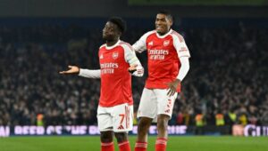 آرسنال يفوز على برايتون ويعزز صدارة الدوري الإنجليزي الممتاز