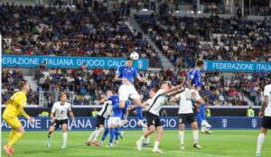 إيطاليا تفوز على أيرلندا وتتأهل لنهائي الملحق الأوروبي