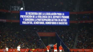 هتافات معادية للإسلام تعكر ودية إسبانيا ومصر ببرشلونة