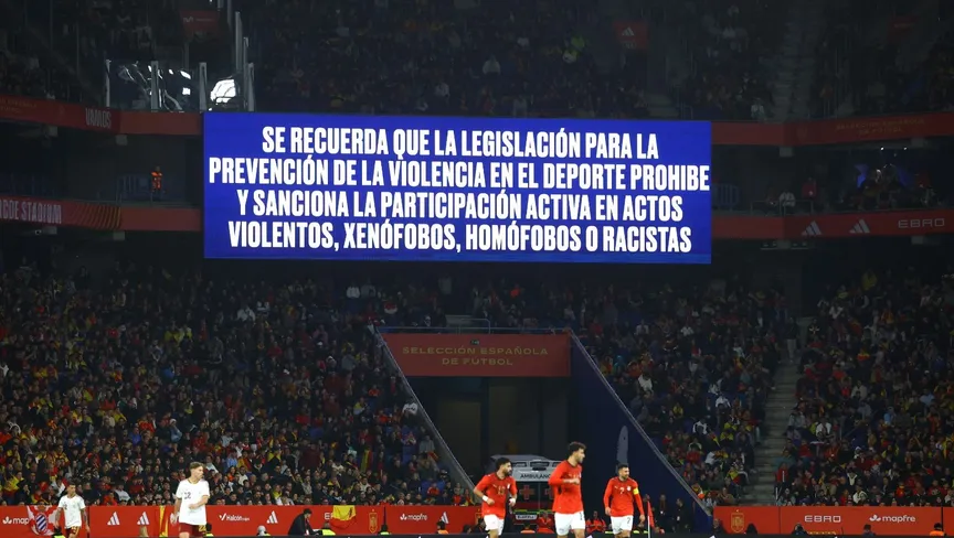 هتافات معادية للإسلام تعكر ودية إسبانيا ومصر ببرشلونة