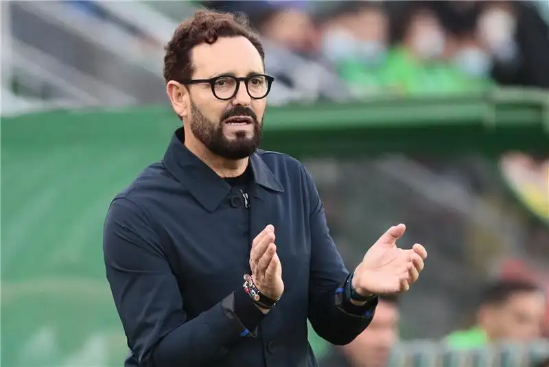 مدرب خيتافي يدافع عن عبقار بعد طرده أمام أتلتيكو مدريد