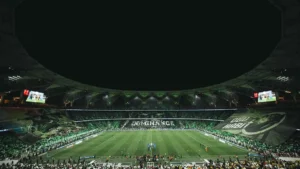 جماهير الأهلي ترفع تيفو "سيطرة" في ديربي جدة