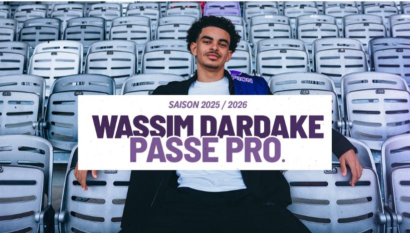 تولوز الفرنسي يعلن تعاقده مع اللاعب المغربي وسيم دردك