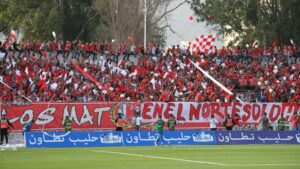 فصائل مشجعي المغرب التطواني تقاطع مباراة وجدة