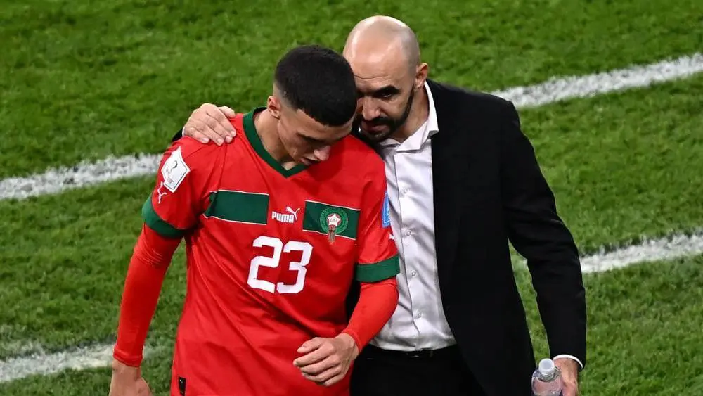 الخنوس يشكر الركراكي برسالة مؤثرة بعد رحيله عن المنتخب.