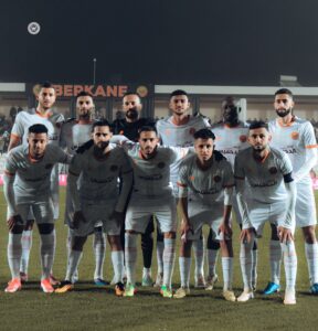 نهضة بركان يفوز على حسنية أكادير بثنائية بالدوري المغربي