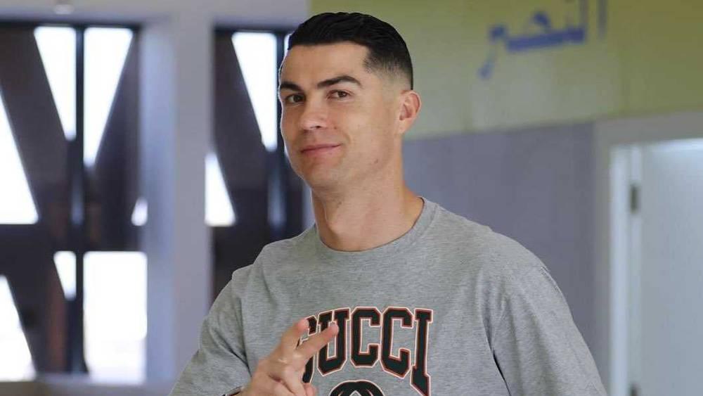 طائرة رونالدو تغادر السعودية إلى مدريد في سبع ساعات