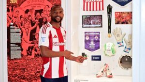 أولمبياكوس يعلن تجديد عقد الكعبي المغربي رسميًا