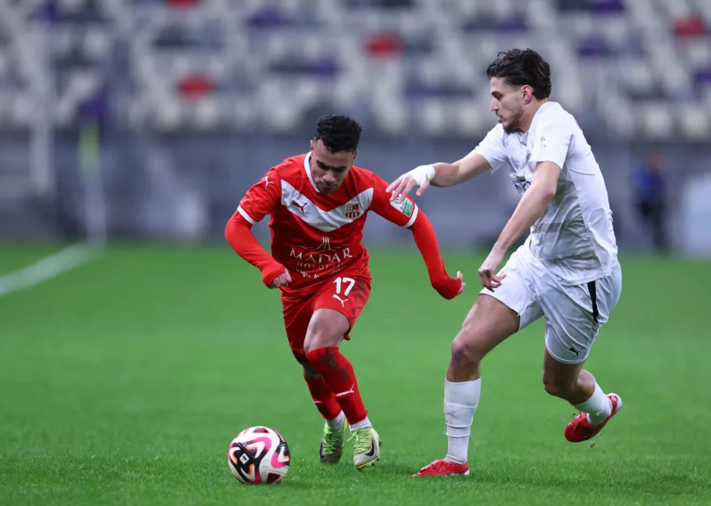 شباب بلوزداد الجزائري يتأهل لنصف نهائي الكونفدرالية على حساب المصري