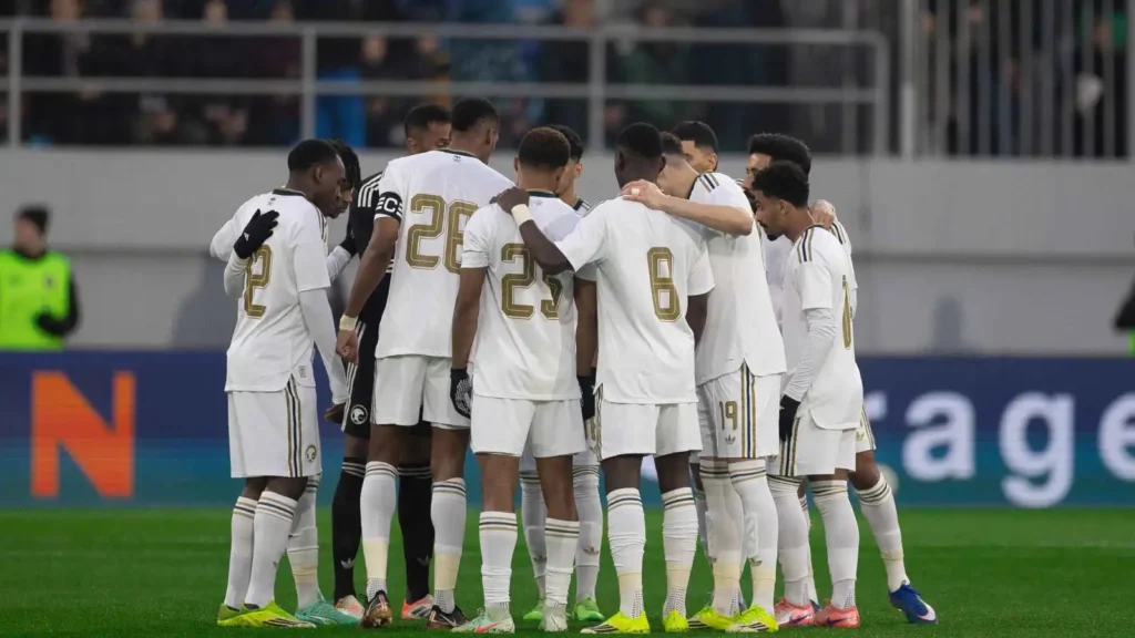 24 منتخبًا تتأهل لنهائيات آسيا 2027.. واليمن ولبنان يحددان الأخير