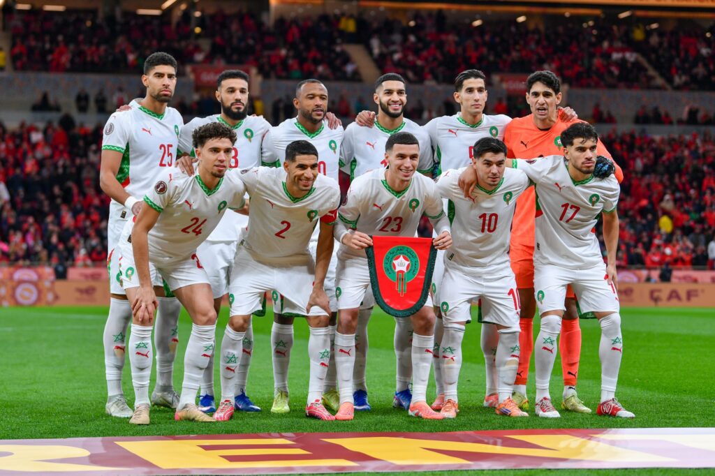المغرب والإكوادور يتواجهان ودياً.. التوقيت والقناة الناقلة