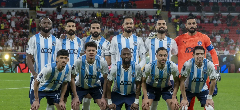 مايلي وعاطف يقودان هجوم بيراميدز أمام الجيش الملكي