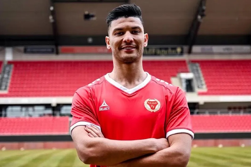 كالمار السويدي يعلن تعاقده مع أشرف داري على سبيل الإعارة