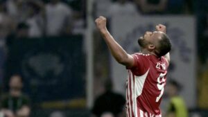 مباريات المحترفين المغاربة: مواعيد وقنوات البث