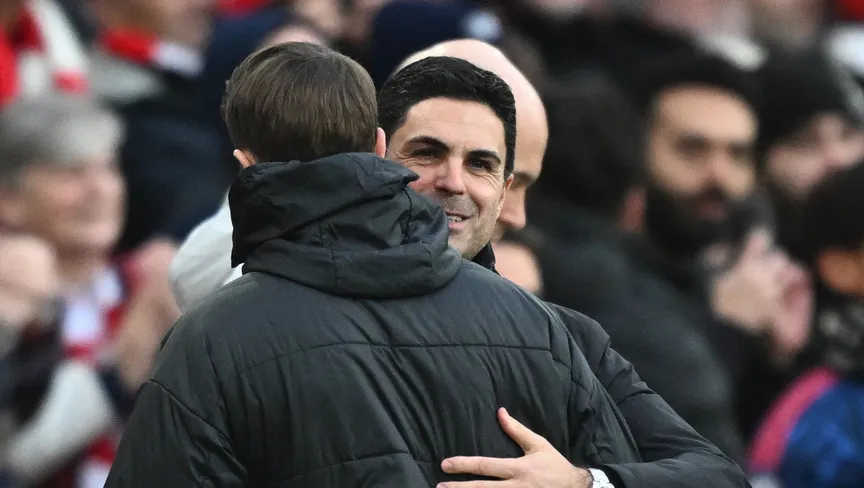 أرتيتا يوضح علاقته بهورزلر بعد جدل التصريحات