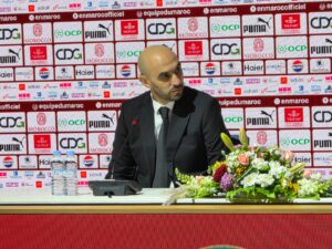 الركراكي يغادر مؤتمر تقديم وهبي مدربًا للمنتخب المغربي