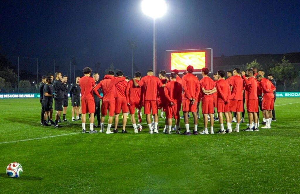 وهبي يقود أول حصة تدريبية للمنتخب المغربي