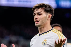 أرسنال يتنافس مع توتنهام على ضم إبراهيم دياز