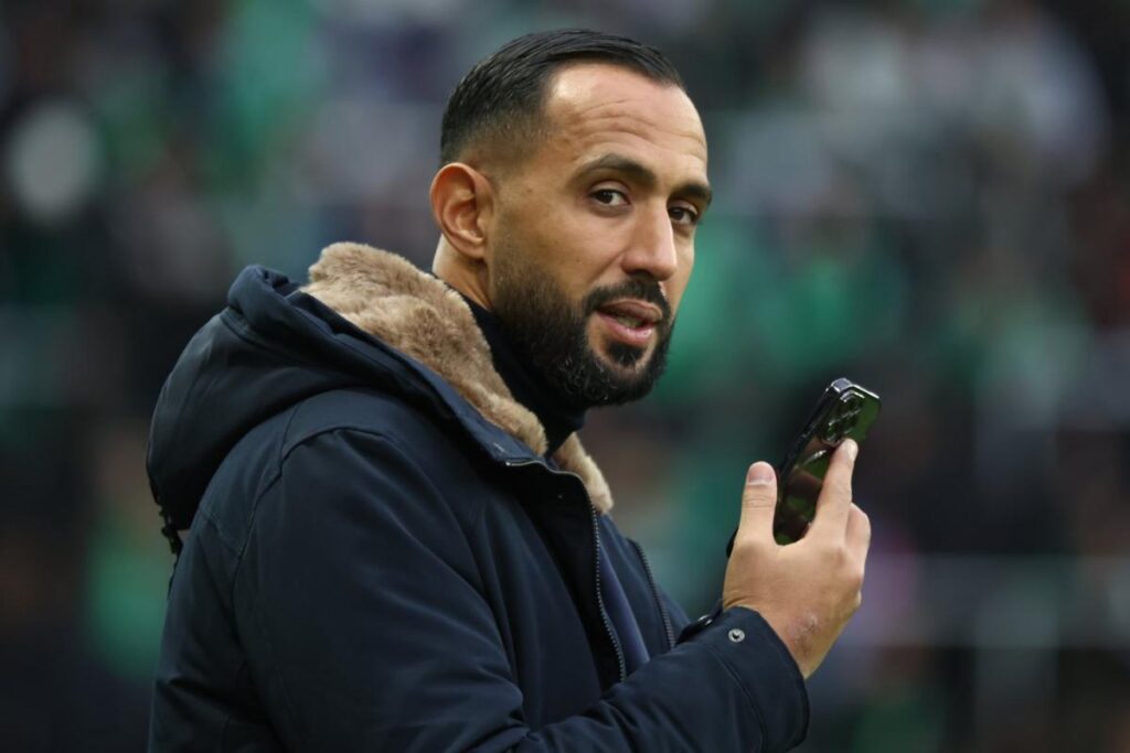 مالك مارسيليا يعلن رحيل بنعطية نهاية الموسم