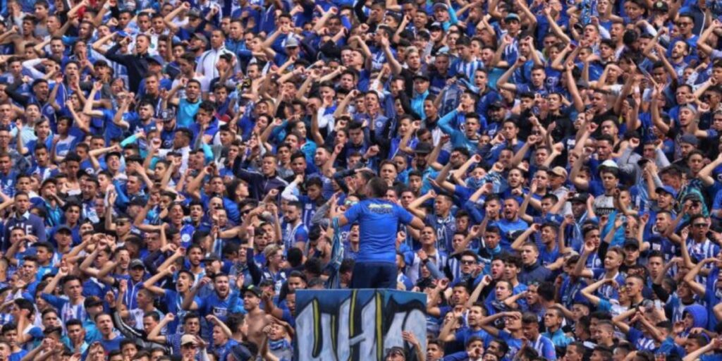 اتحاد طنجة يعلن عودة المدرب عبد الحق بنشيخة